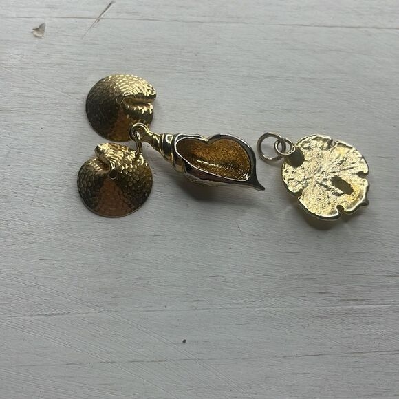 Sea 🌊 Shell 🐚 Charm Set - Picture 2 of 7